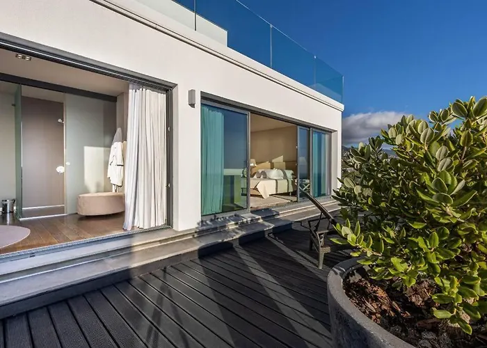 The One Madeira * 蓬他达维托亚